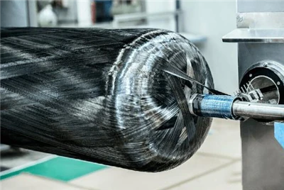 La fibre de carbone thermoplastique améliorera-t-elle la production et le tra...