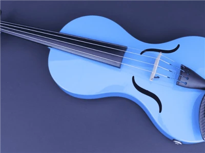 Quels sont les avantages des violons en fibre de carbone ?