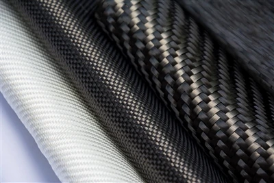 Fibre de verre vs fibre de carbone